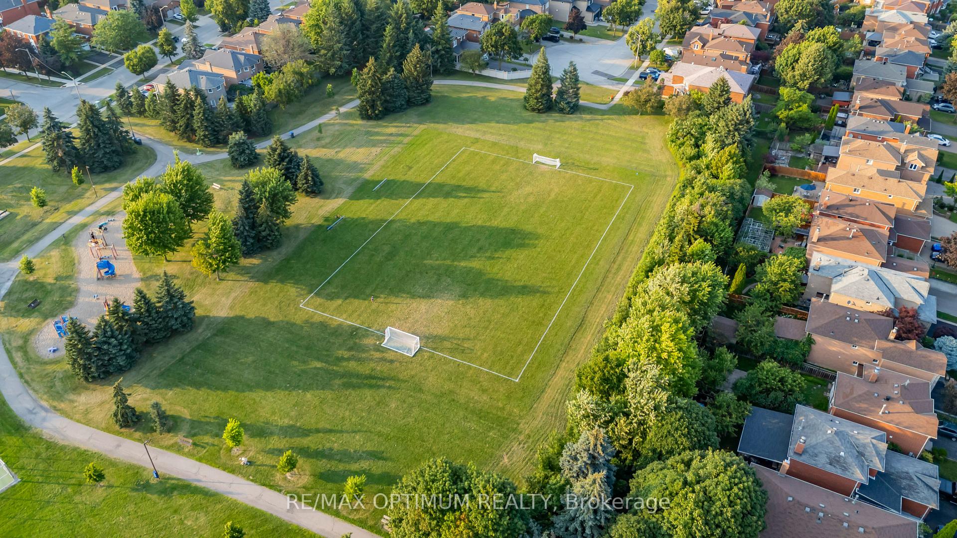 Photo 47 of 644 Roselaire Trail, Mississauga, Hurontario — HOMEH
