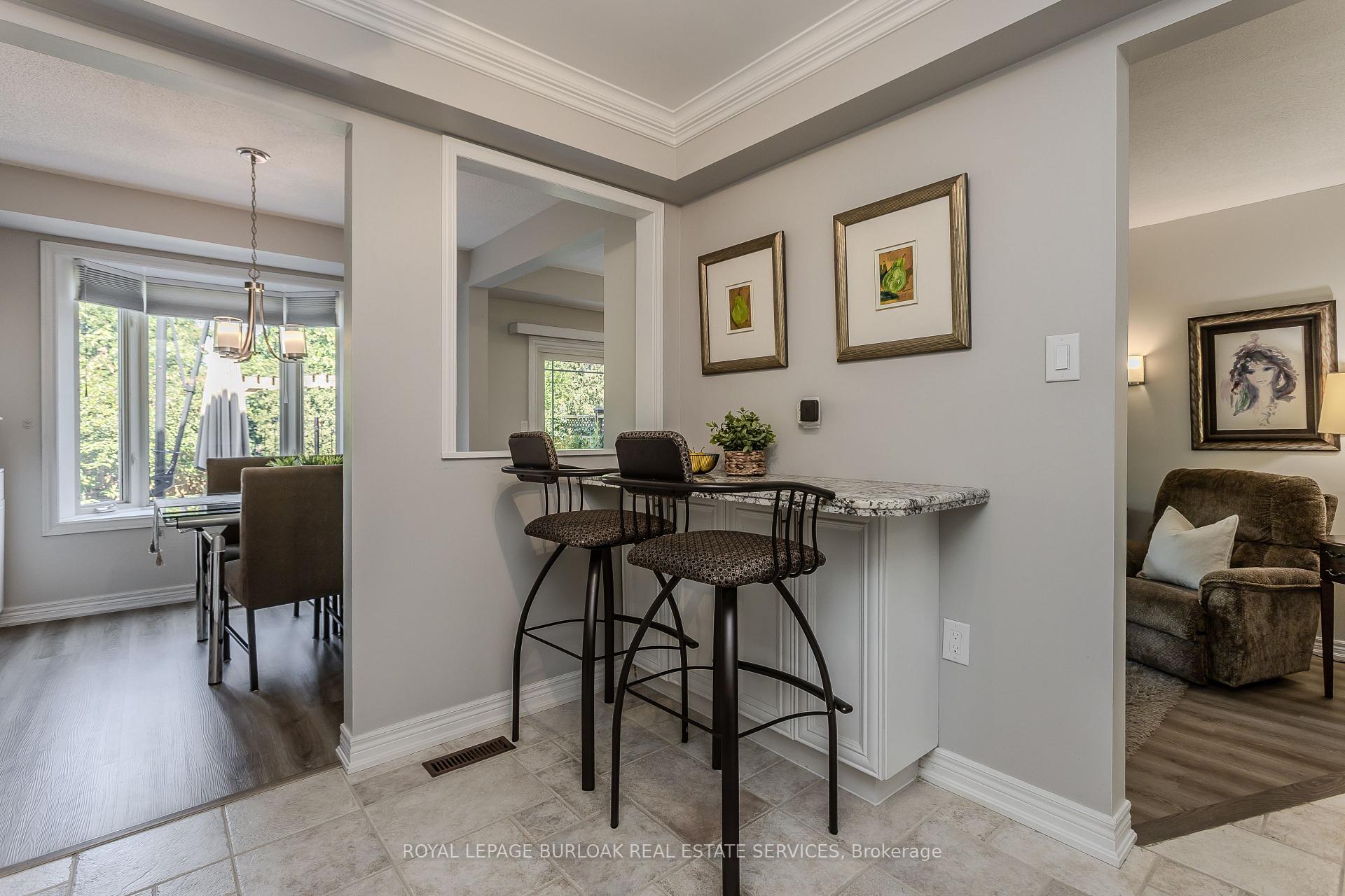Photo 10 of Unit 9, 5411 Lakeshore Road, Burlington, Appleby — HOMEH