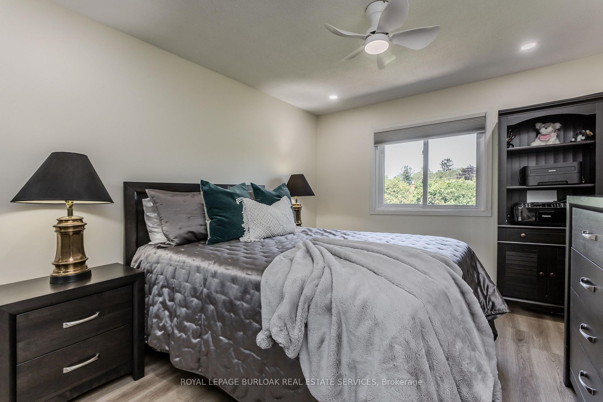 Photo 19 of Unit 9, 5411 Lakeshore Road, Burlington, Appleby — HOMEH