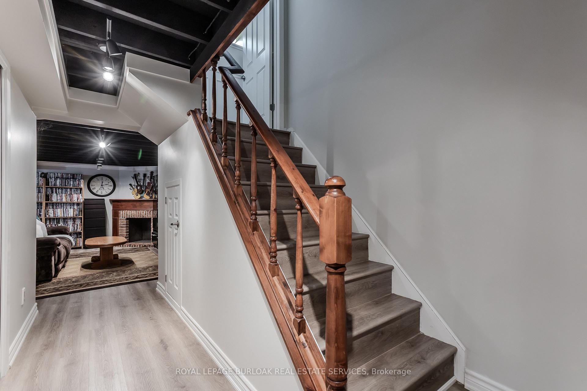 Photo 22 of Unit 9, 5411 Lakeshore Road, Burlington, Appleby — HOMEH