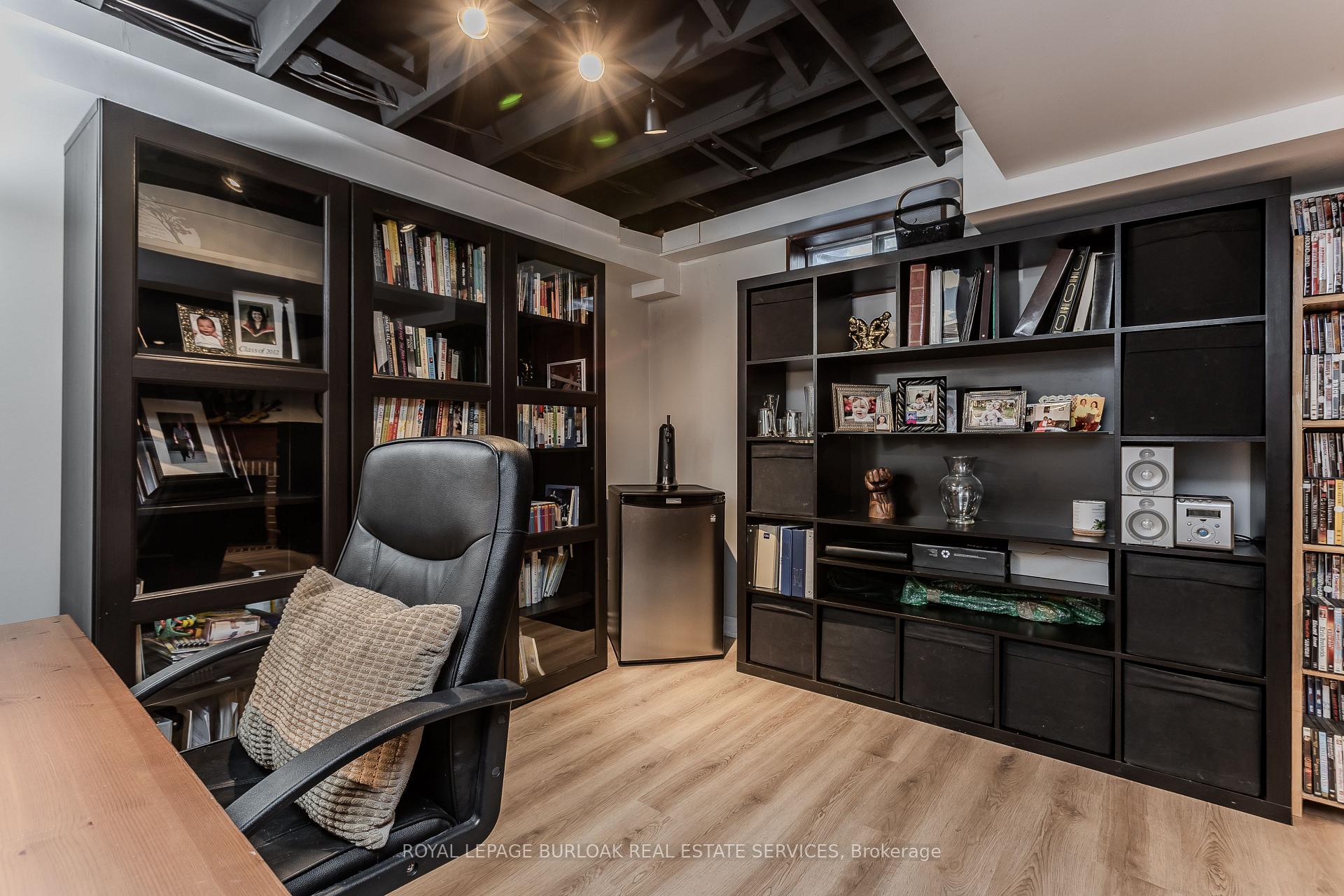 Photo 26 of Unit 9, 5411 Lakeshore Road, Burlington, Appleby — HOMEH