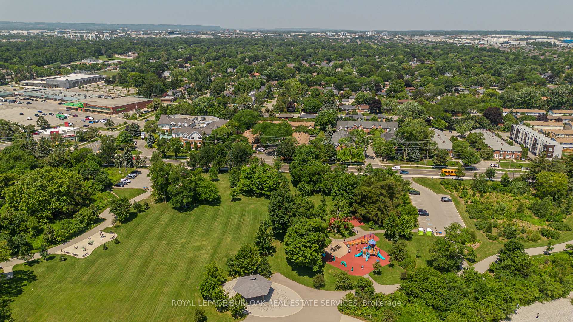 Photo 36 of Unit 9, 5411 Lakeshore Road, Burlington, Appleby — HOMEH