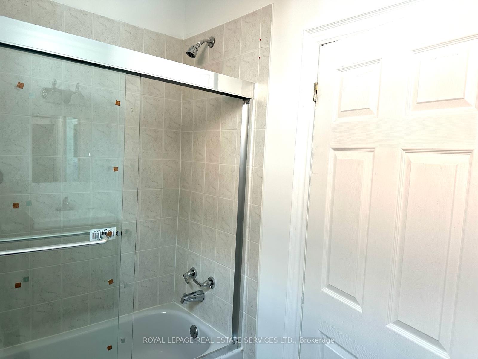 Photo 34 of 100 Essa Road, Barrie, Allandale Centre — HOMEH
