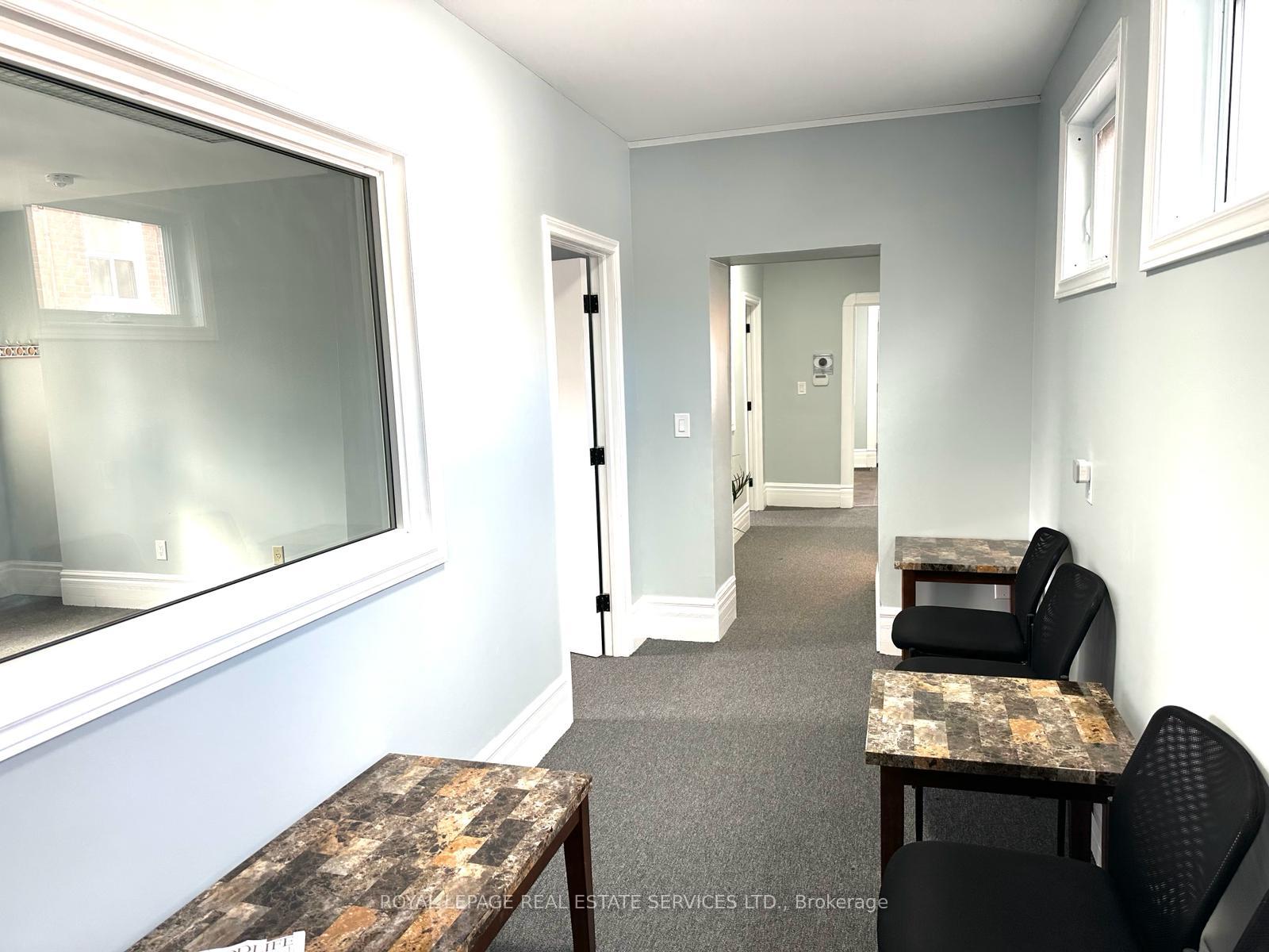 Photo 40 of 100 Essa Road, Barrie, Allandale Centre — HOMEH