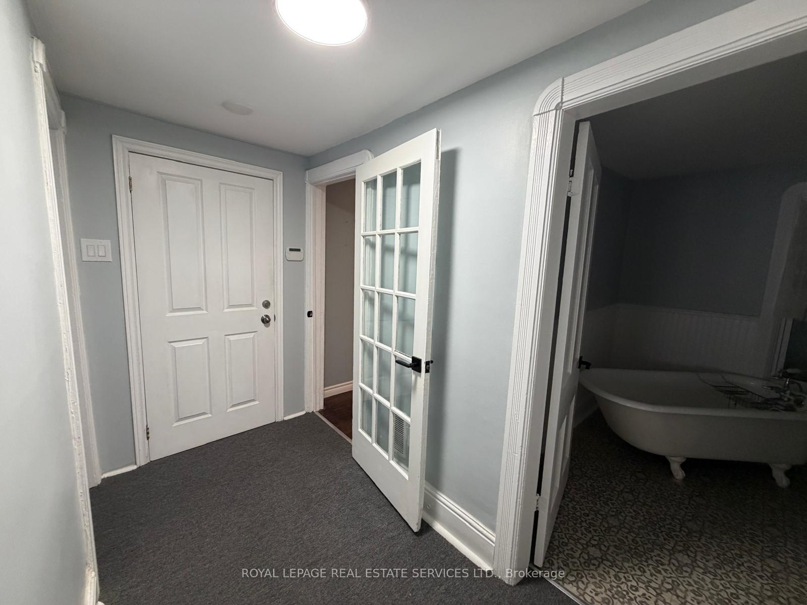 Photo 71 of 100 Essa Road, Barrie, Allandale Centre — HOMEH
