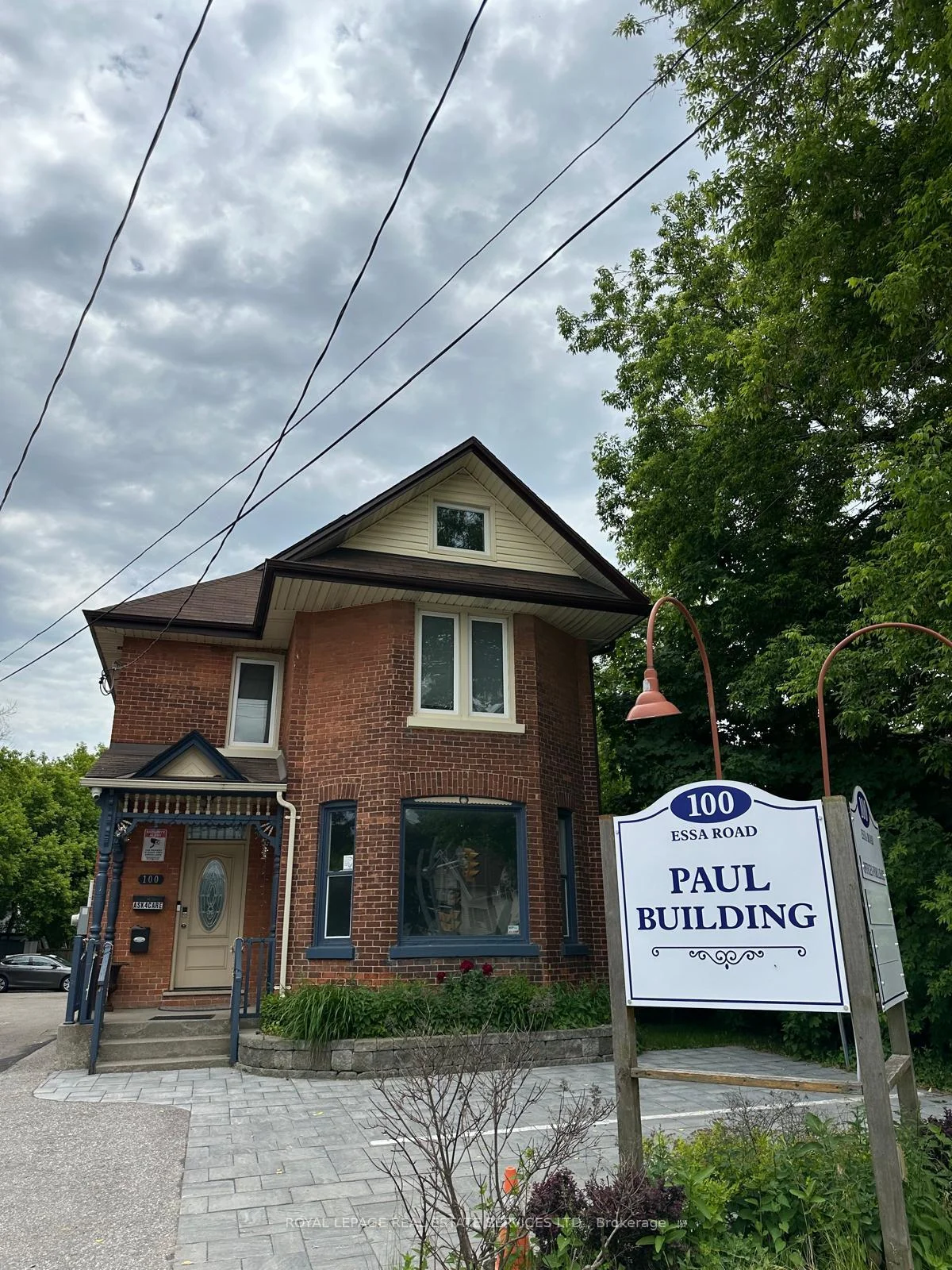Photo 96 of 100 Essa Road, Barrie, Allandale Centre — HOMEH