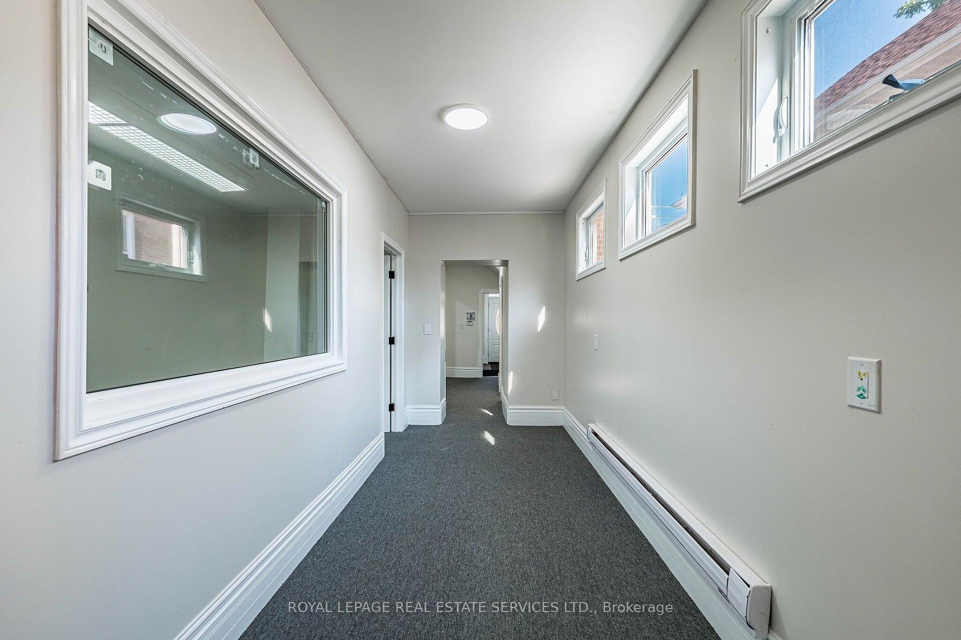 Photo 17 of 100 Essa Road, Barrie, Allandale Centre — HOMEH