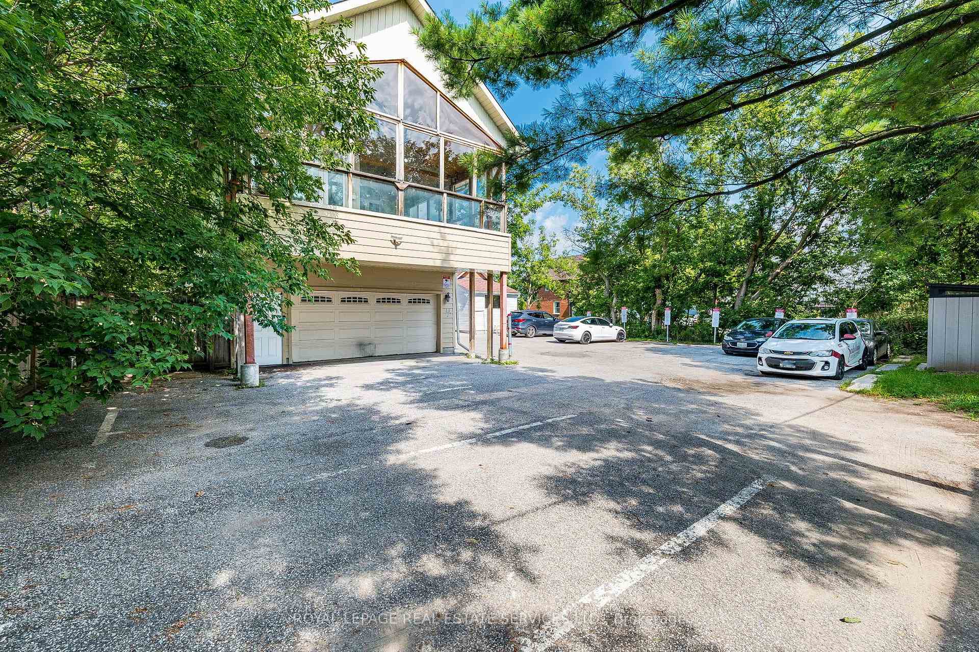 Photo 84 of 100 Essa Road, Barrie, Allandale Centre — HOMEH