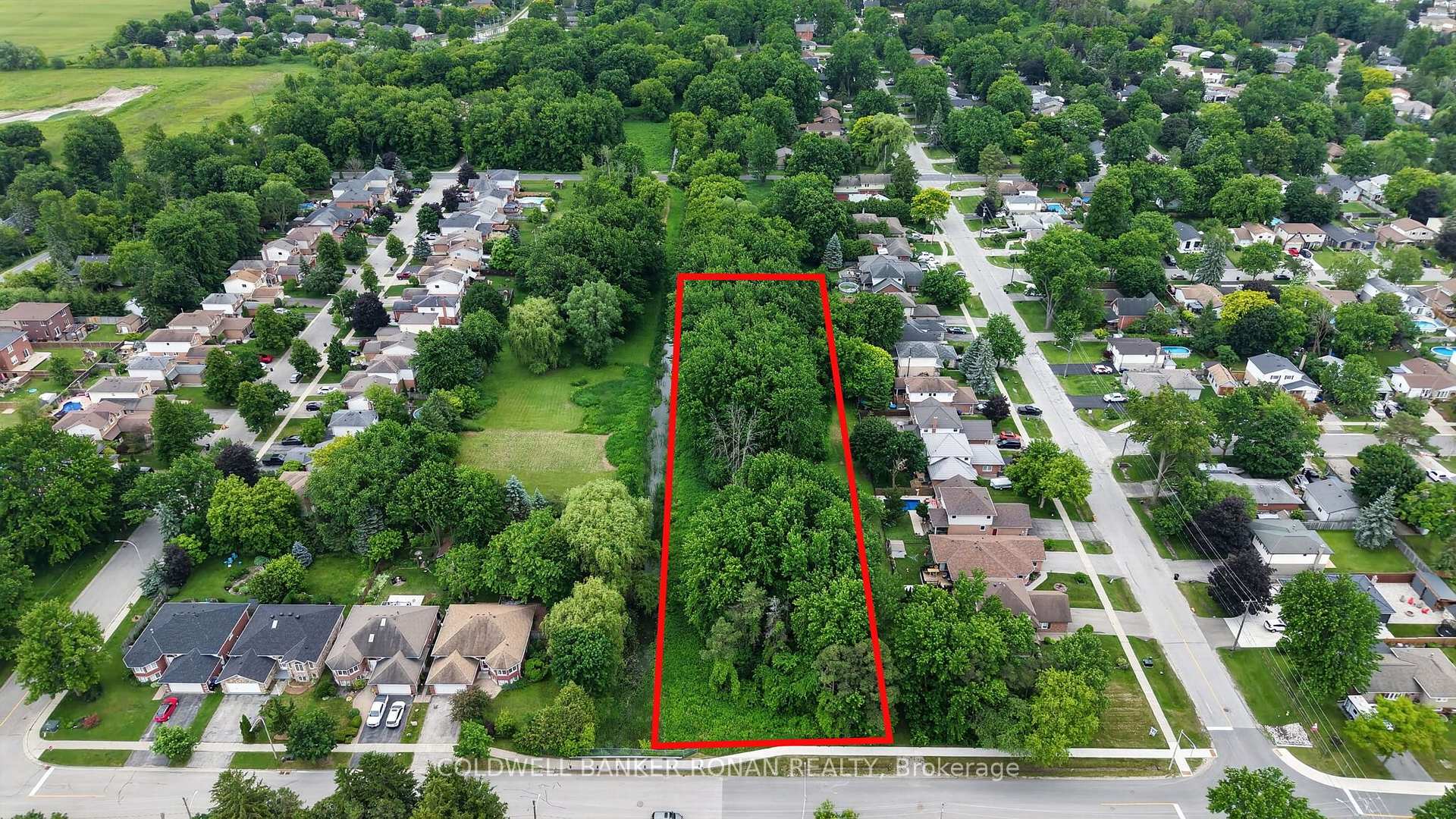 Photo of 15 English Drive