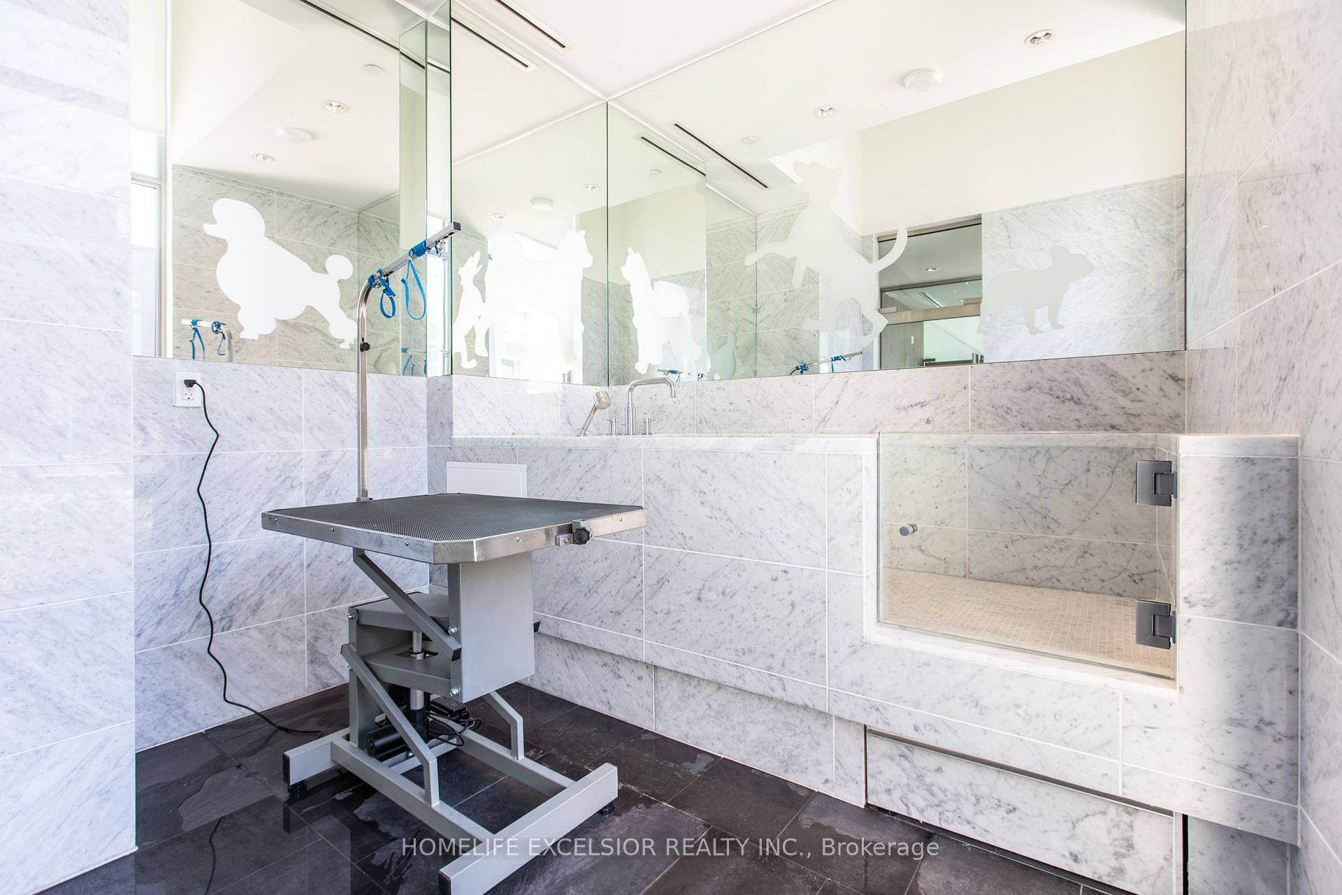 Photo 19 of Unit 712, 115 Mcmahon Drive, North York, Bayview Village — HOMEH