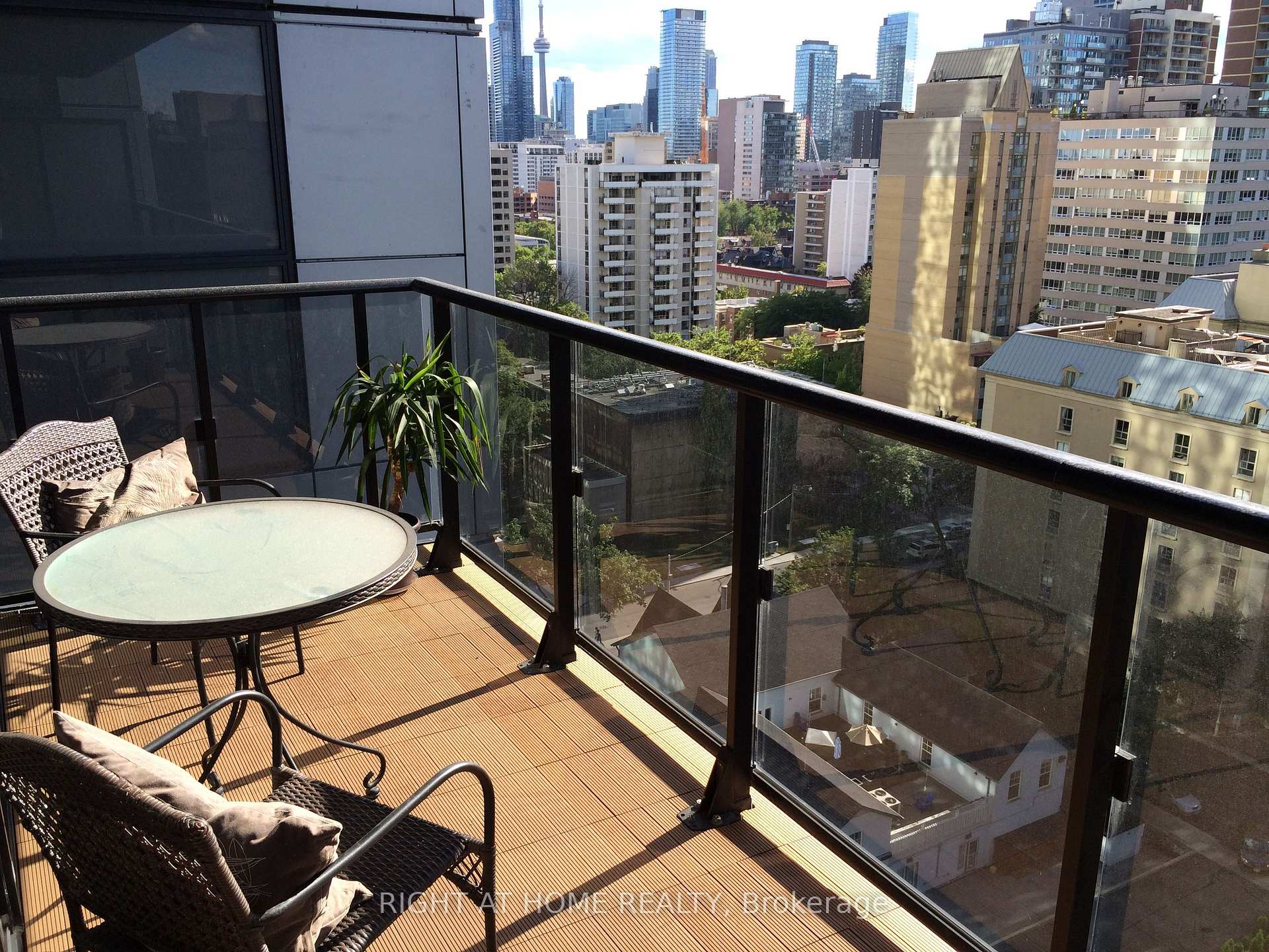 Photo 7 of Unit 1506, 28 Ted Rogers Way, Toronto, Church-Yonge Corridor — HOMEH