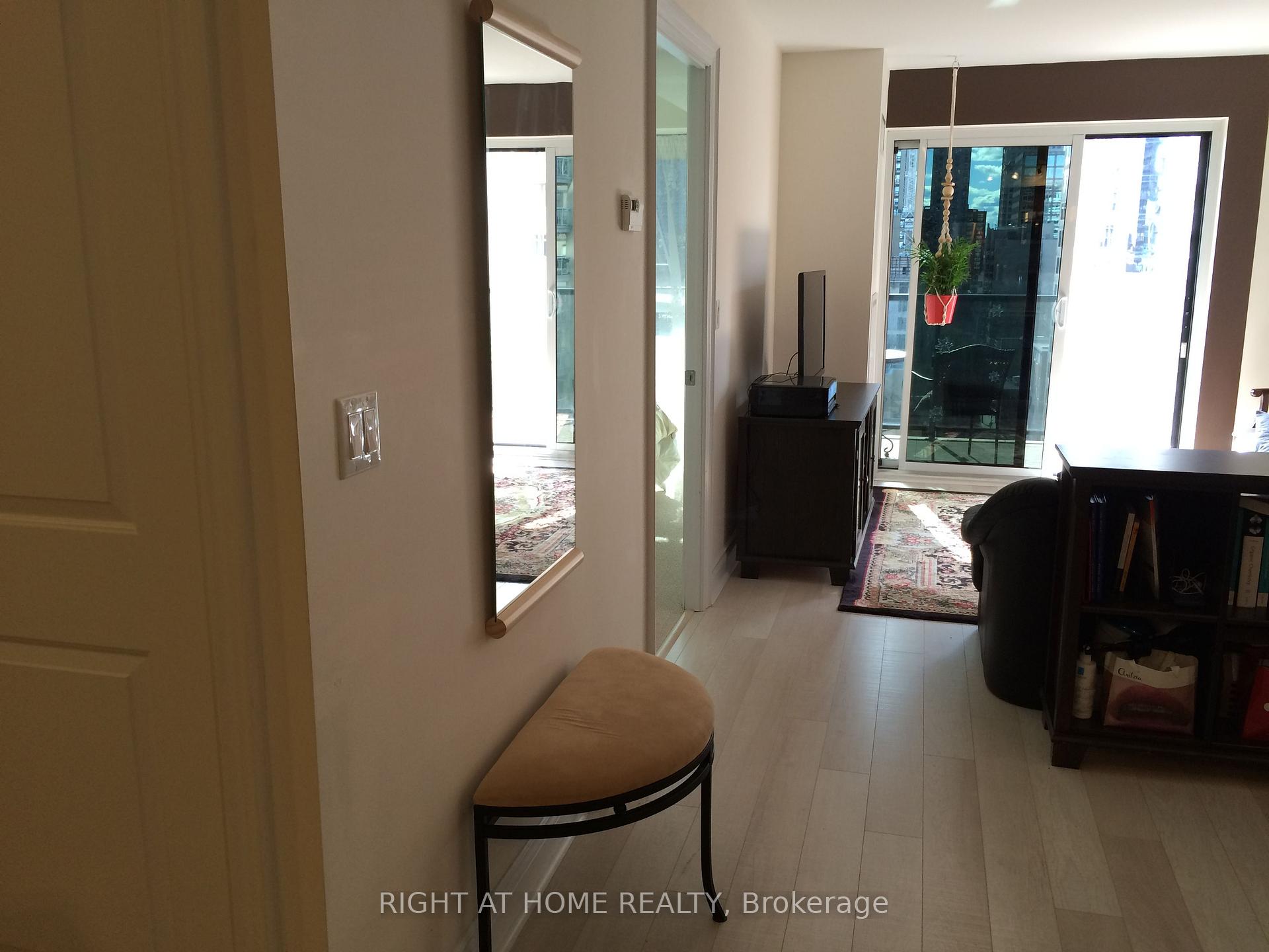 Photo 11 of Unit 1506, 28 Ted Rogers Way, Toronto, Church-Yonge Corridor — HOMEH