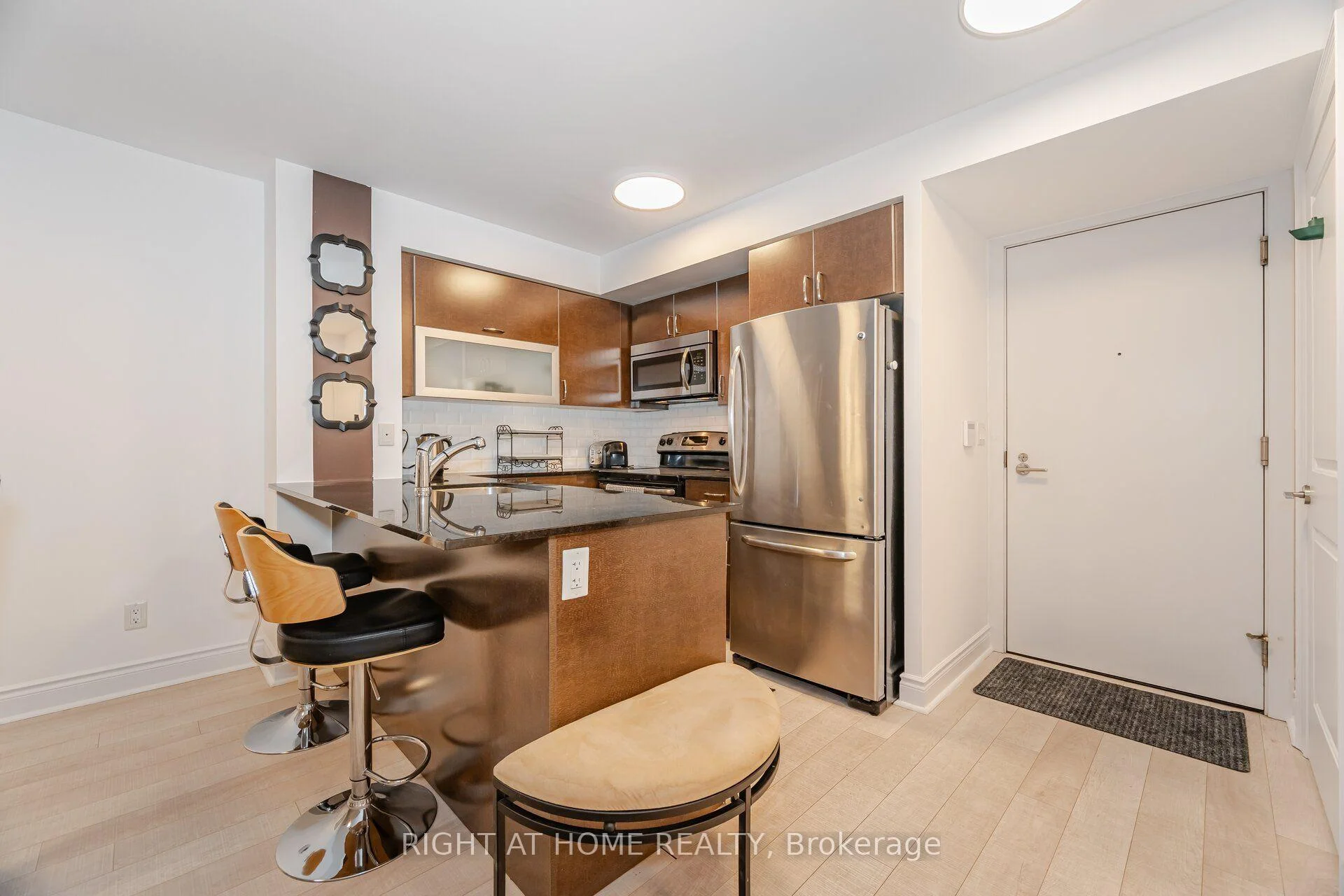 Photo 4 of Unit 1506, 28 Ted Rogers Way, Toronto, Church-Yonge Corridor — HOMEH