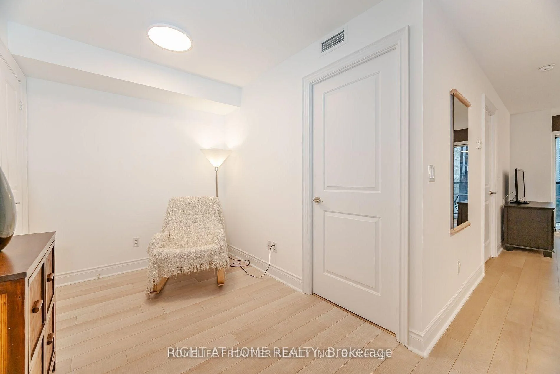 Photo 14 of Unit 1506, 28 Ted Rogers Way, Toronto, Church-Yonge Corridor — HOMEH