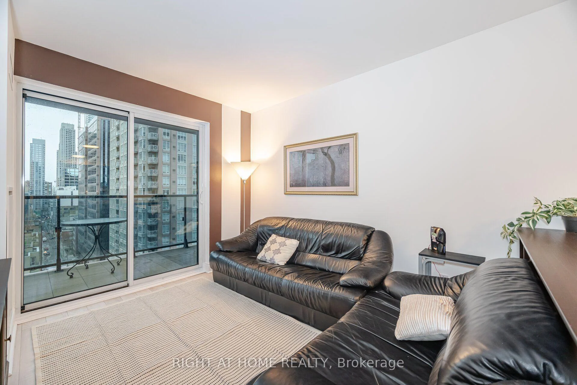 Photo 21 of Unit 1506, 28 Ted Rogers Way, Toronto, Church-Yonge Corridor — HOMEH