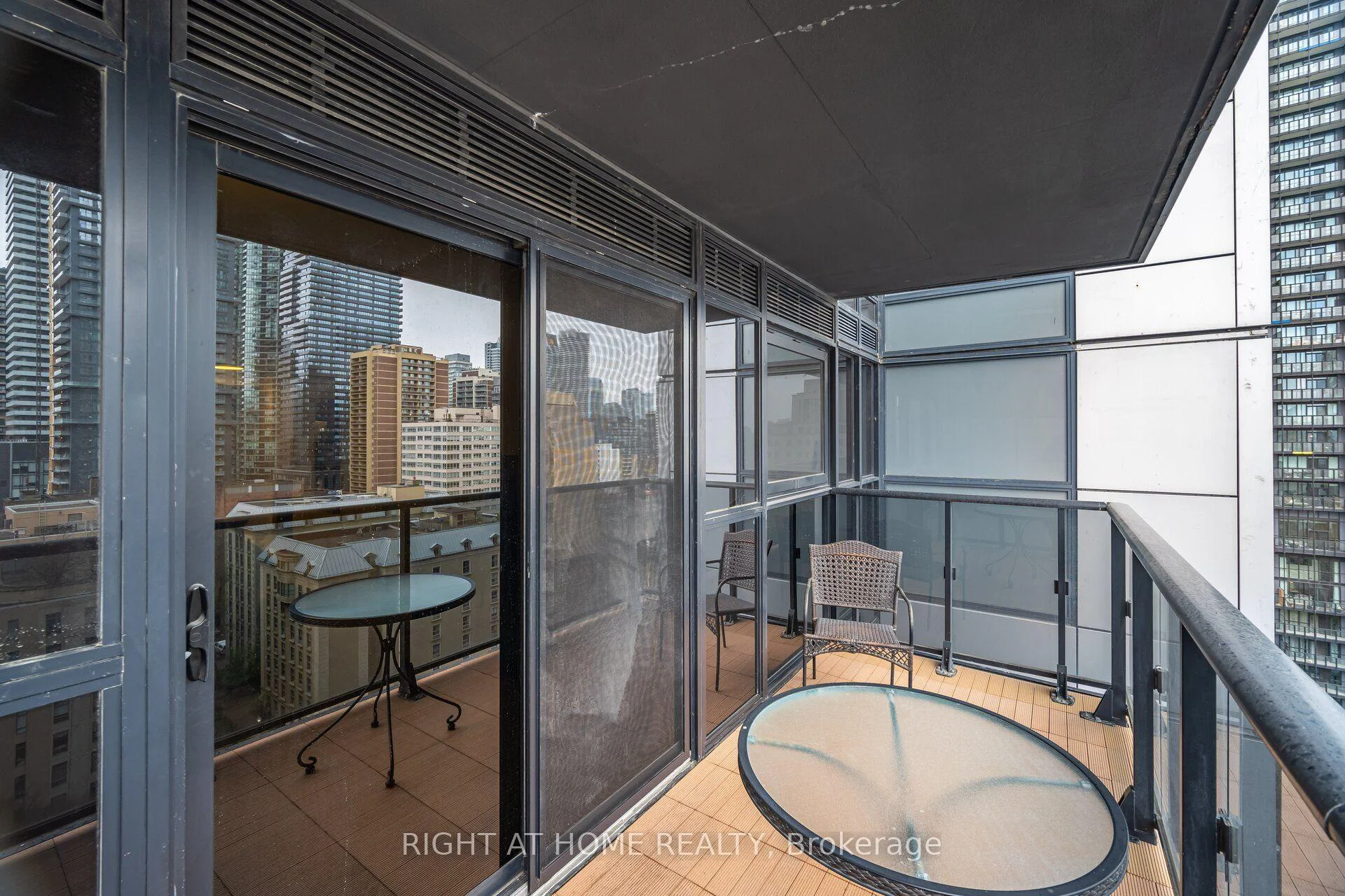 Photo 26 of Unit 1506, 28 Ted Rogers Way, Toronto, Church-Yonge Corridor — HOMEH