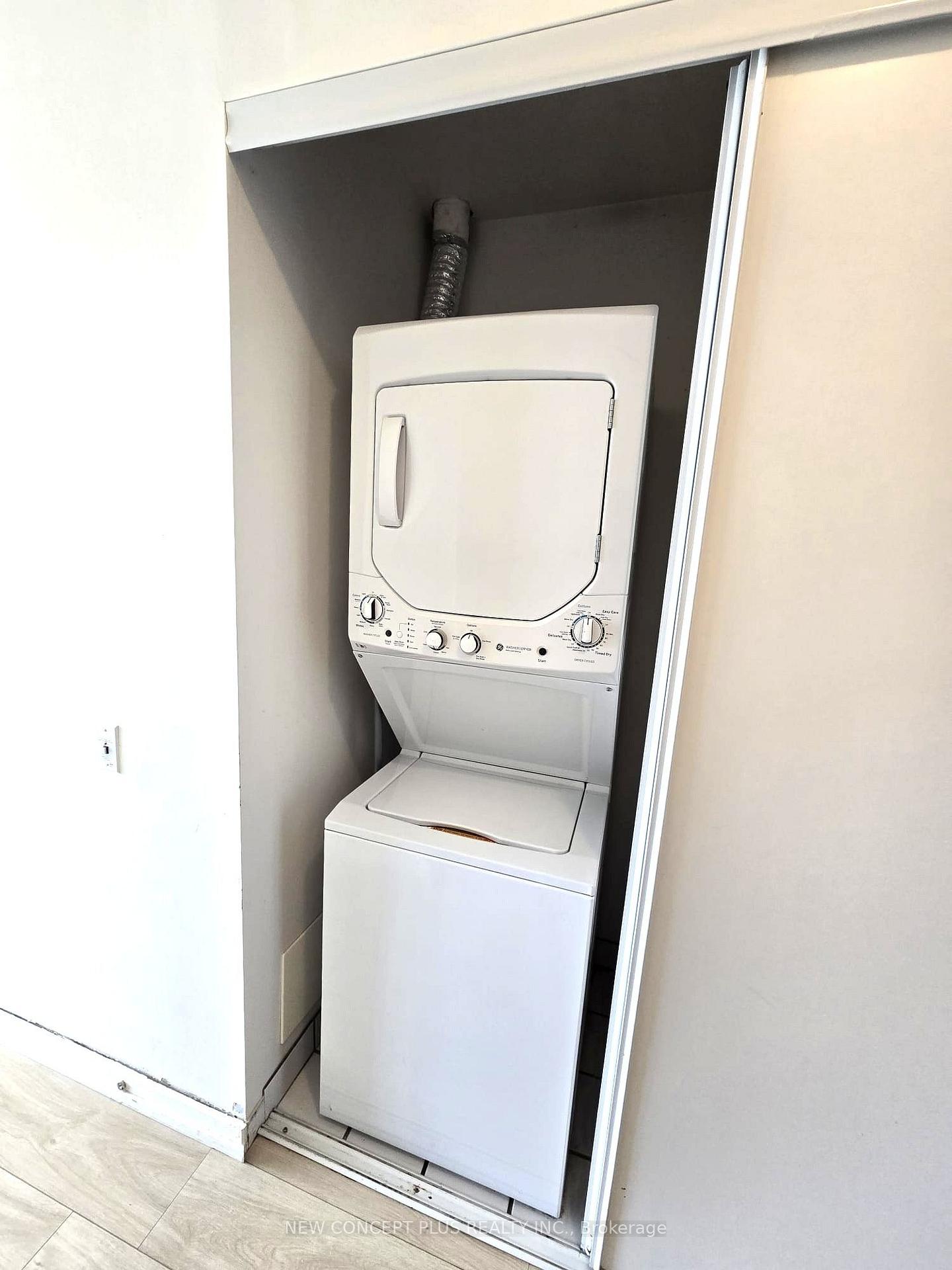 Photo 9 of Unit 2205, 105 The Queensway, Toronto, High Park-Swansea — HOMEH
