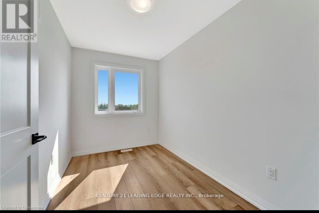 Photo 11 of Unit 89, 55 Tom Brown Drive, Brant, Paris — HOMEH