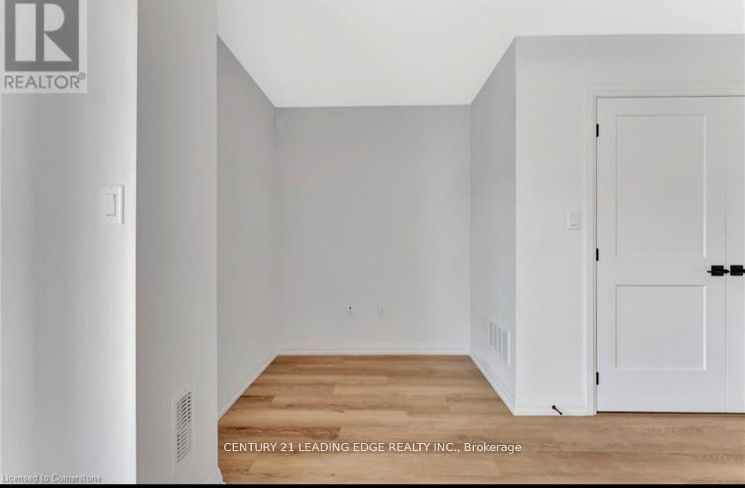Photo 20 of Unit 89, 55 Tom Brown Drive, Brant, Paris — HOMEH
