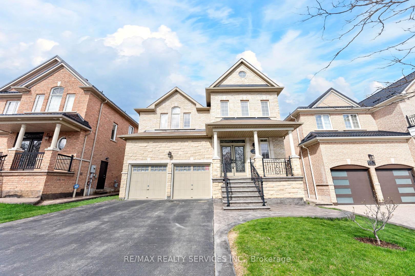 Photo 2 of 5 Pillar Road, Brampton, Bram West — HOMEH