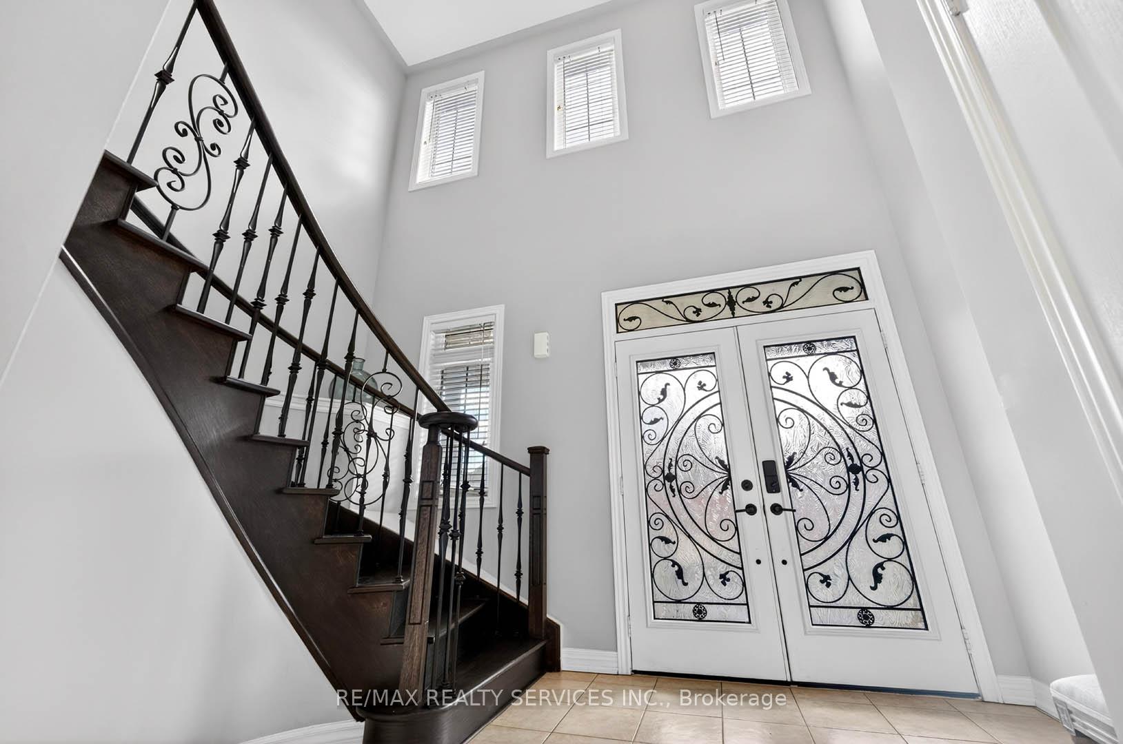 Photo 5 of 5 Pillar Road, Brampton, Bram West — HOMEH