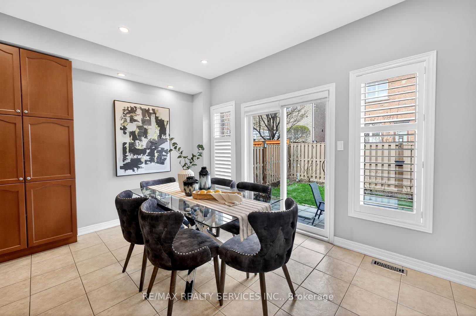 Photo 16 of 5 Pillar Road, Brampton, Bram West — HOMEH