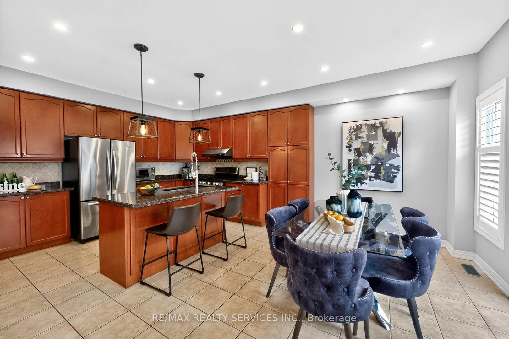 Photo 18 of 5 Pillar Road, Brampton, Bram West — HOMEH