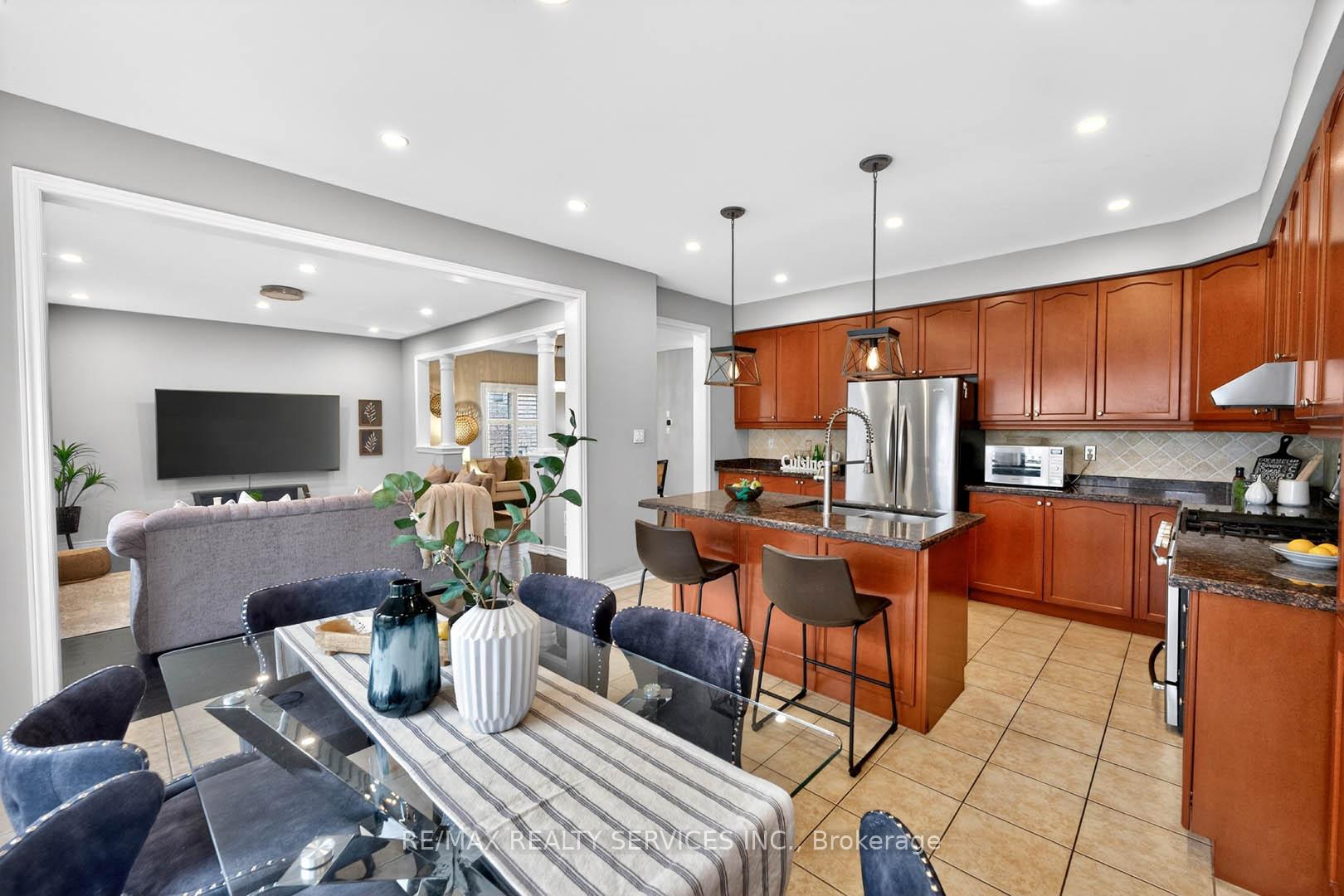 Photo 19 of 5 Pillar Road, Brampton, Bram West — HOMEH