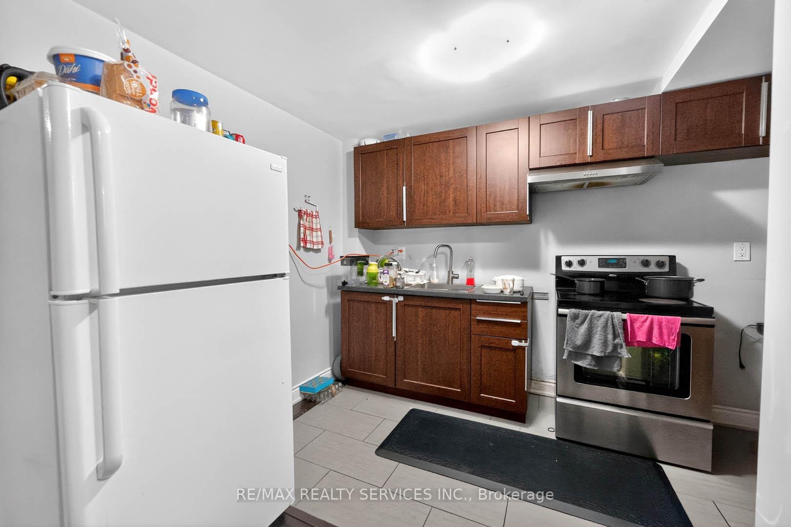 Photo 41 of 5 Pillar Road, Brampton, Bram West — HOMEH