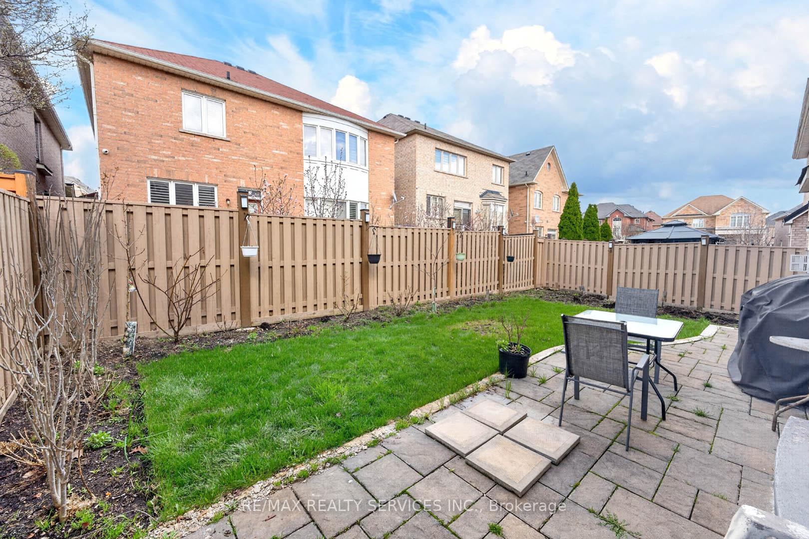 Photo 44 of 5 Pillar Road, Brampton, Bram West — HOMEH