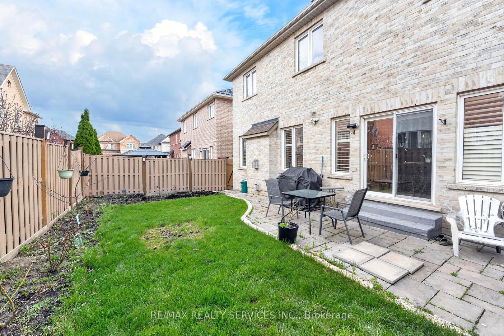 Photo 45 of 5 Pillar Road, Brampton, Bram West — HOMEH