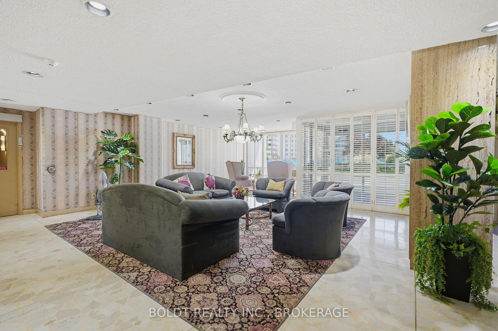 Photo 7 of Unit 504, 15 Towering Heights Boulevard, St. Catharines, Glendale/Glenridge — HOMEH