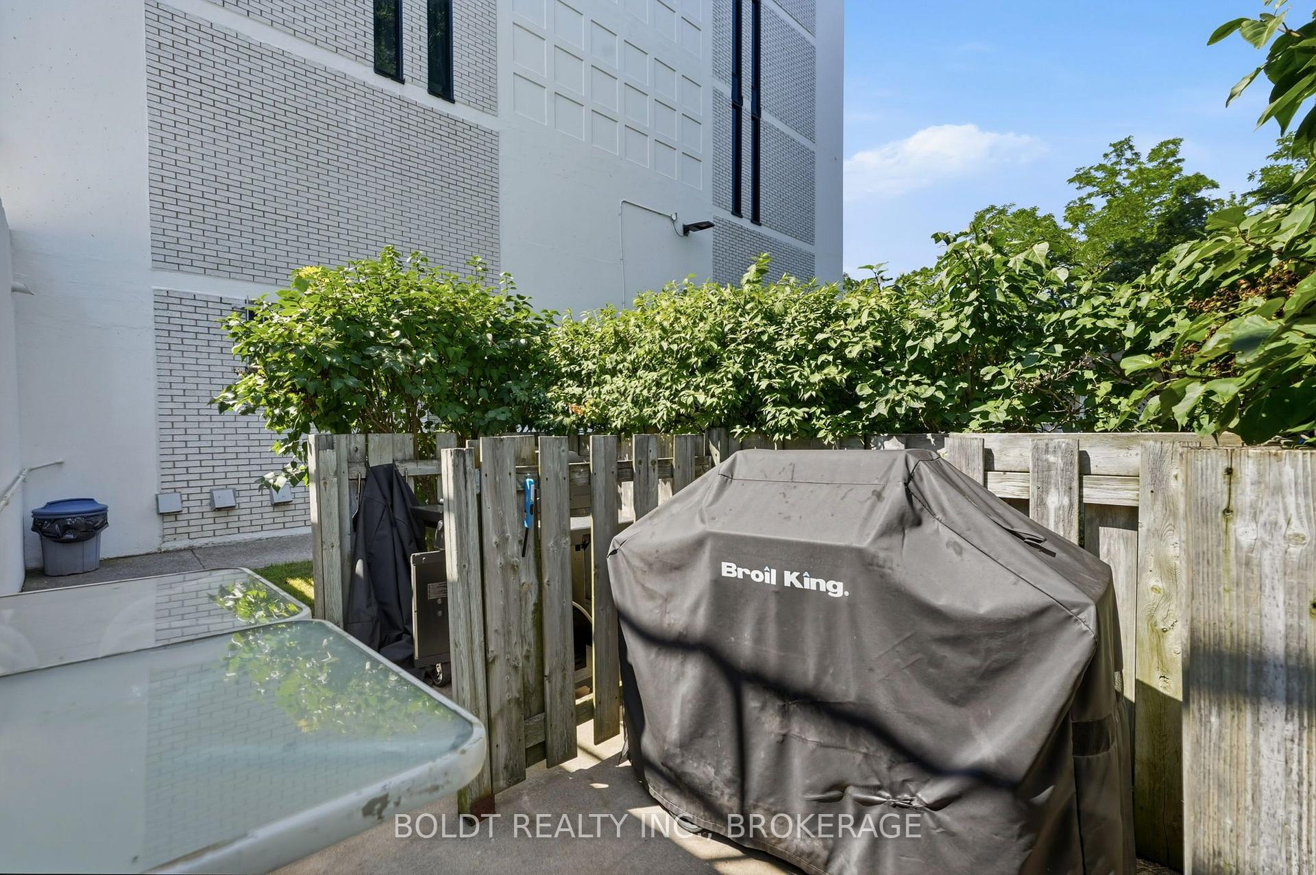 Photo 36 of Unit 504, 15 Towering Heights Boulevard, St. Catharines, Glendale/Glenridge — HOMEH