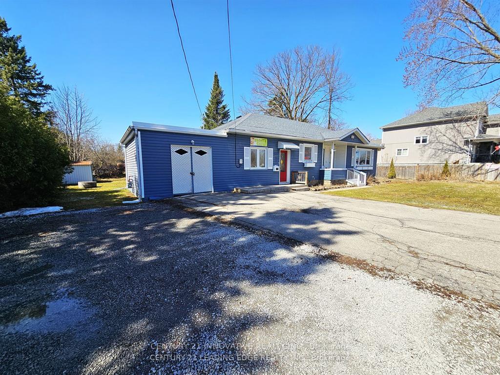 Photo 2 of 350 The Queensway, Georgina, Keswick South — HOMEH