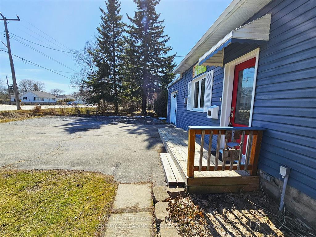Photo 4 of 350 The Queensway, Georgina, Keswick South — HOMEH