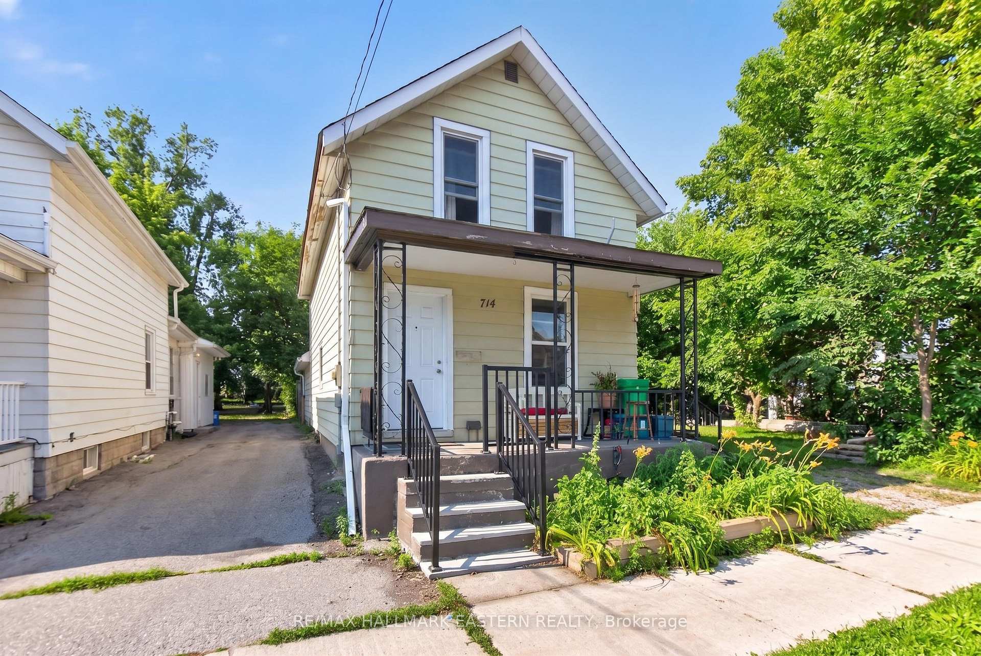 Photo 1 of 714 Chamberlain Street, Peterborough, Ashburnham Ward 4 — HOMEH