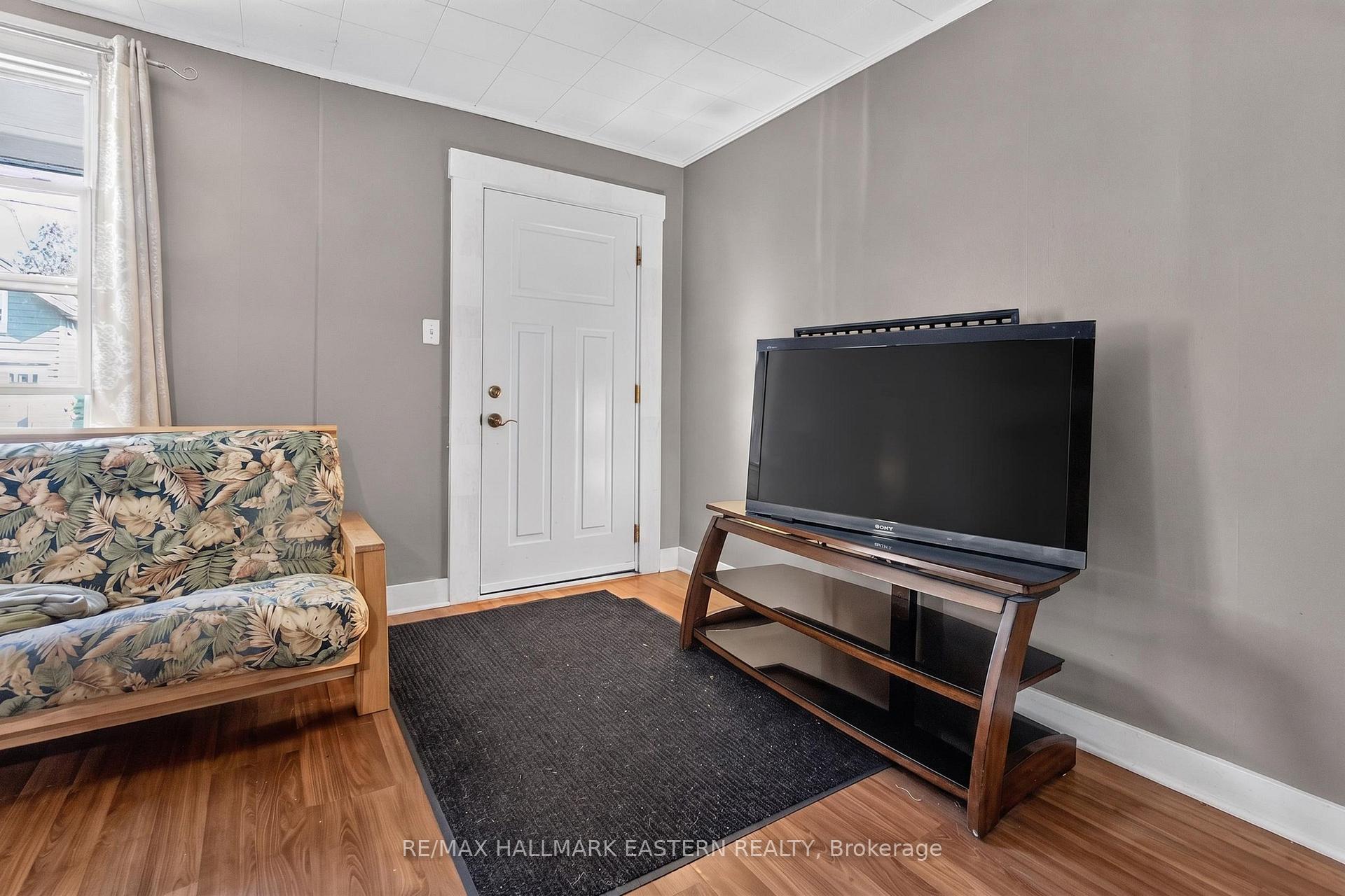 Photo 6 of 714 Chamberlain Street, Peterborough, Ashburnham Ward 4 — HOMEH