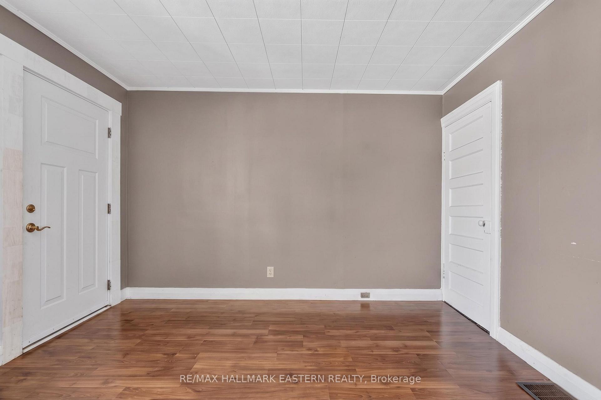 Photo 7 of 714 Chamberlain Street, Peterborough, Ashburnham Ward 4 — HOMEH