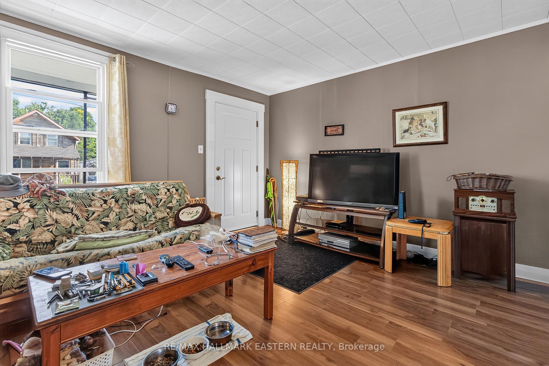 Photo 8 of 714 Chamberlain Street, Peterborough, Ashburnham Ward 4 — HOMEH