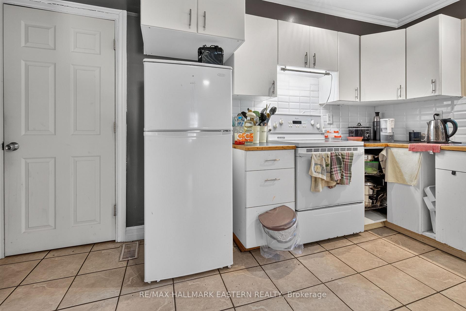 Photo 23 of 714 Chamberlain Street, Peterborough, Ashburnham Ward 4 — HOMEH