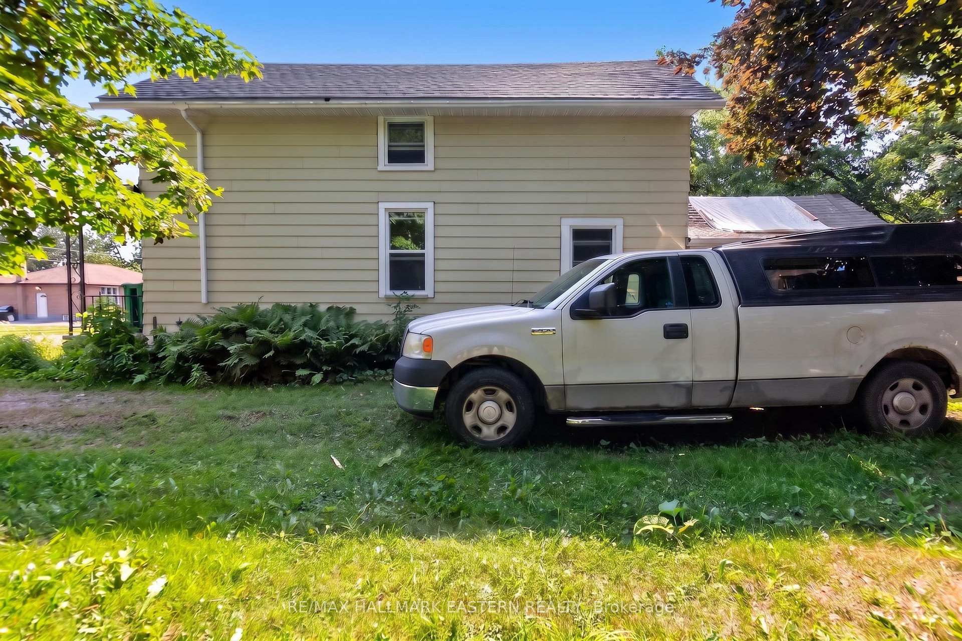 Photo 42 of 714 Chamberlain Street, Peterborough, Ashburnham Ward 4 — HOMEH