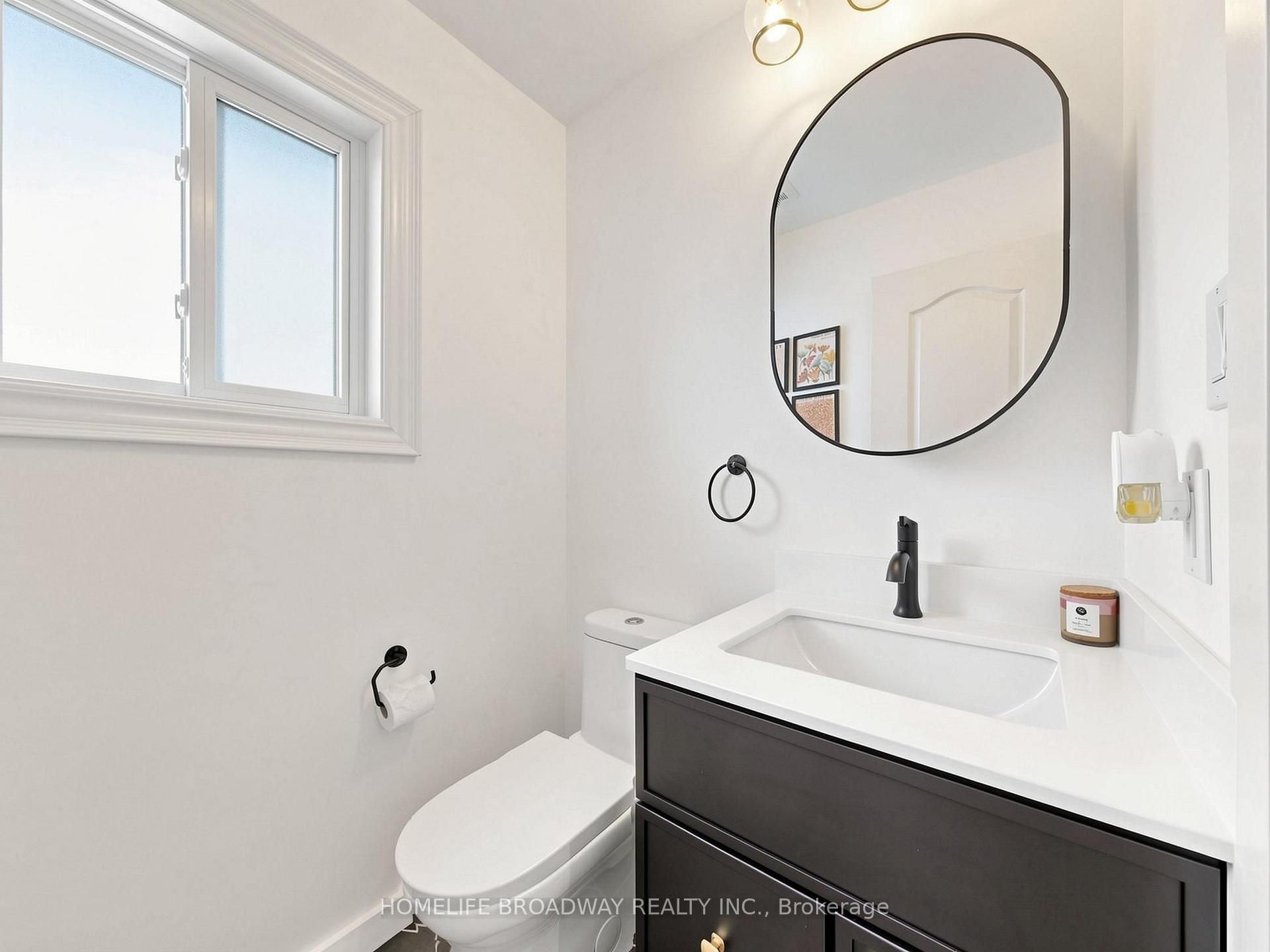 Photo 18 of 1118 Gossamer Drive, Pickering, Liverpool — HOMEH