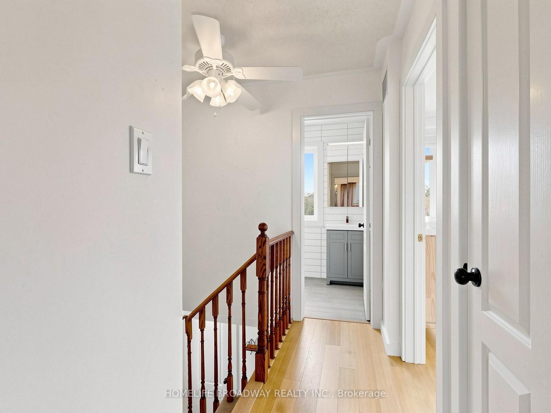 Photo 21 of 1118 Gossamer Drive, Pickering, Liverpool — HOMEH