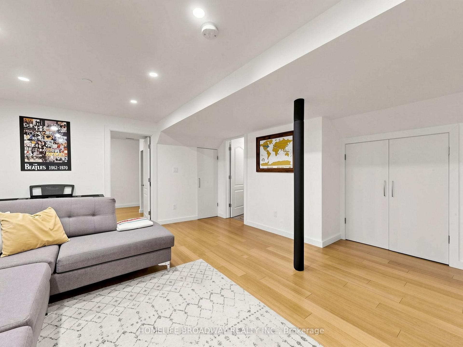 Photo 43 of 1118 Gossamer Drive, Pickering, Liverpool — HOMEH