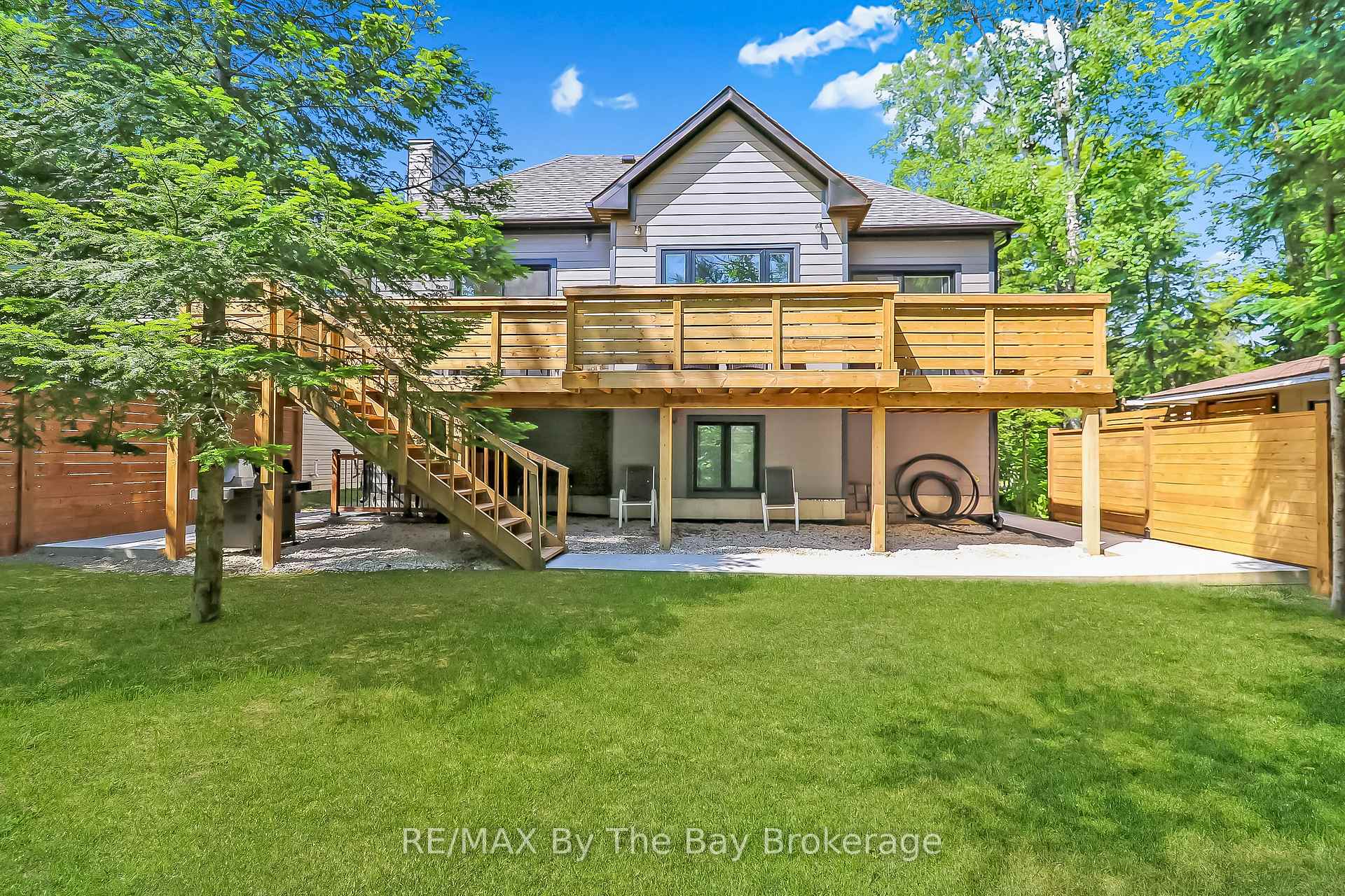 Photo 3 of 35 48TH Street N, Wasaga Beach — HOMEH