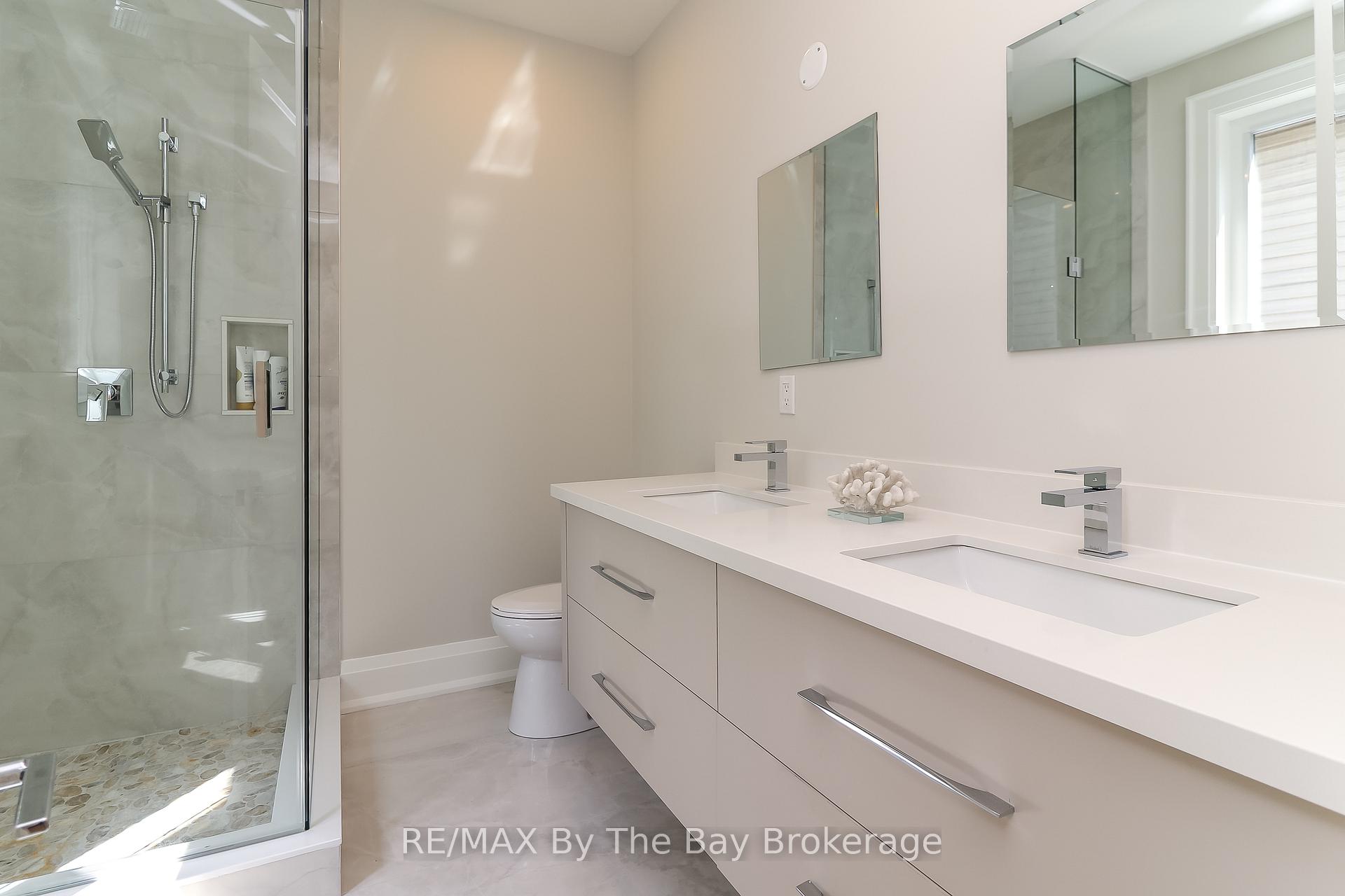 Photo 7 of 35 48TH Street N, Wasaga Beach — HOMEH