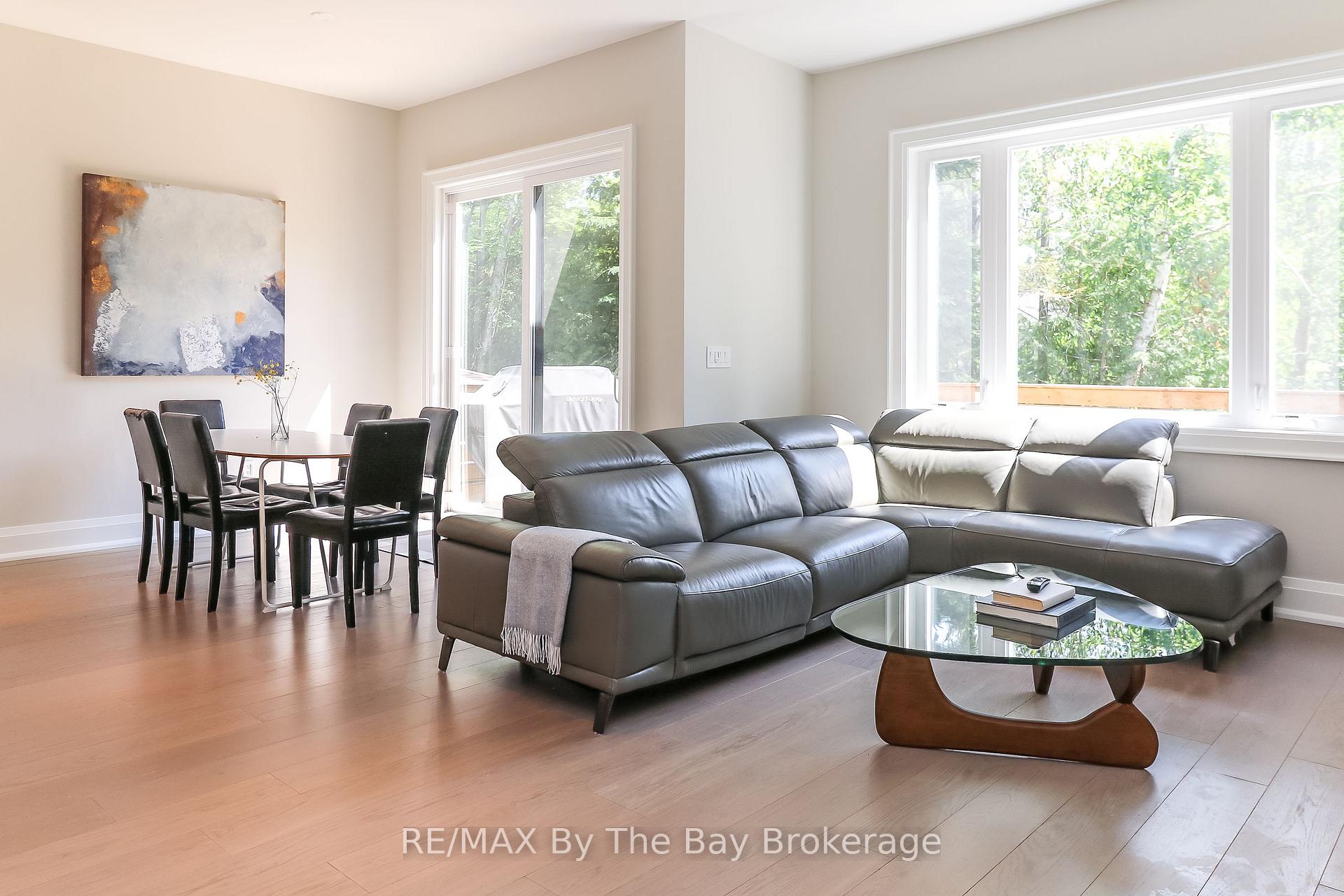 Photo 27 of 35 48TH Street N, Wasaga Beach — HOMEH