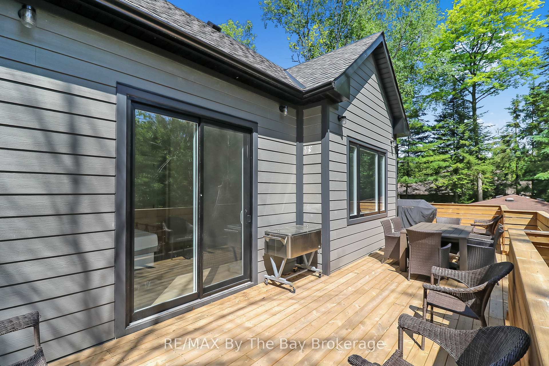 Photo 33 of 35 48TH Street N, Wasaga Beach — HOMEH