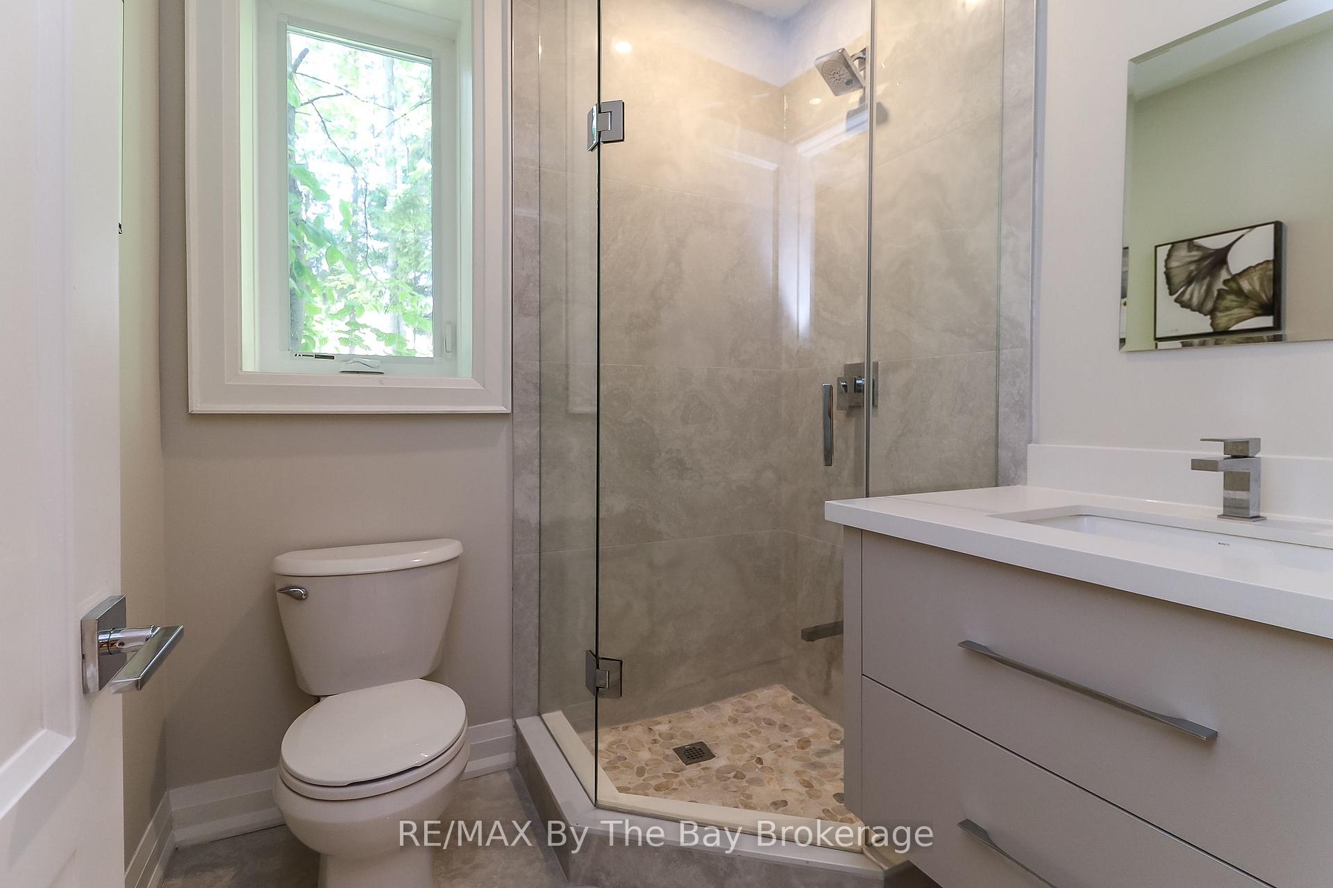 Photo 38 of 35 48TH Street N, Wasaga Beach — HOMEH
