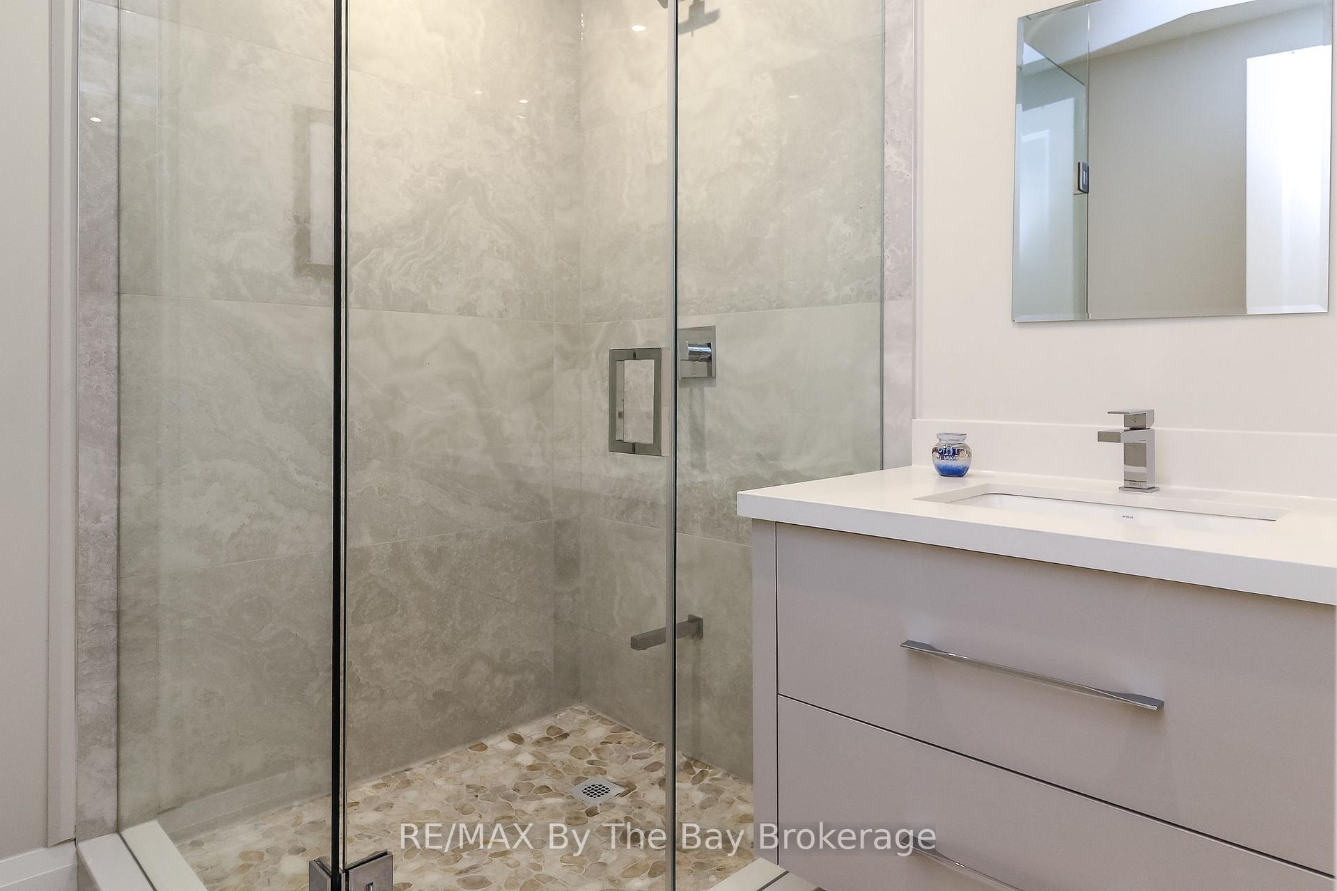 Photo 47 of 35 48TH Street N, Wasaga Beach — HOMEH